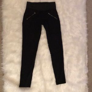 Made in Vietnam skinny black pants